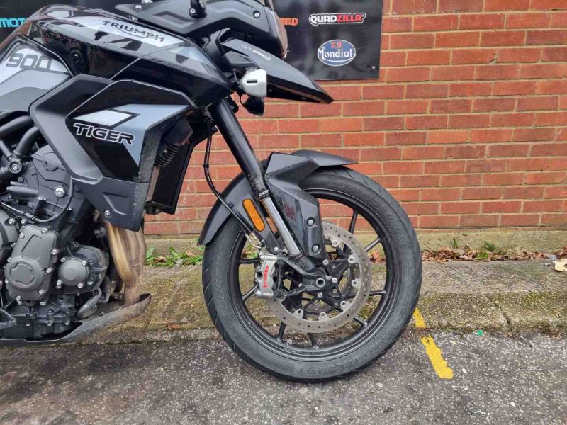 triumph TIGER 900 GT PRO