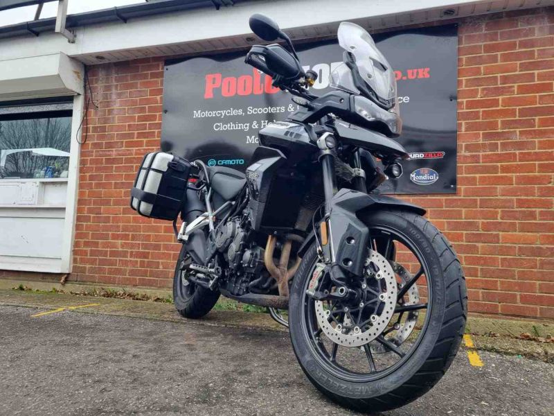 triumph TIGER 900 GT PRO
