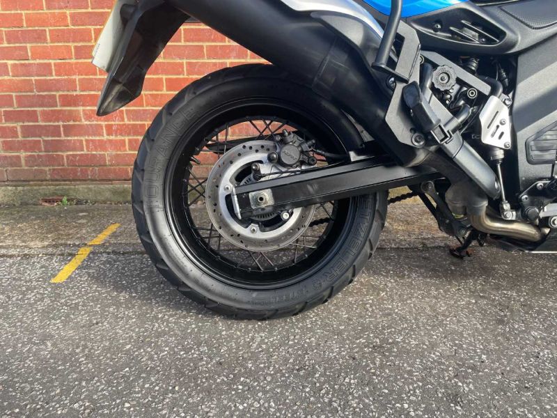 suzuki DL650