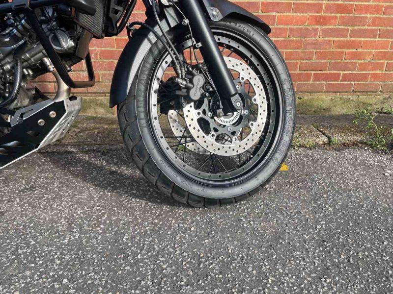 suzuki DL650