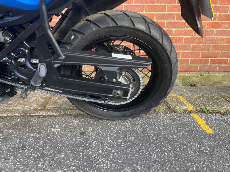 suzuki DL650