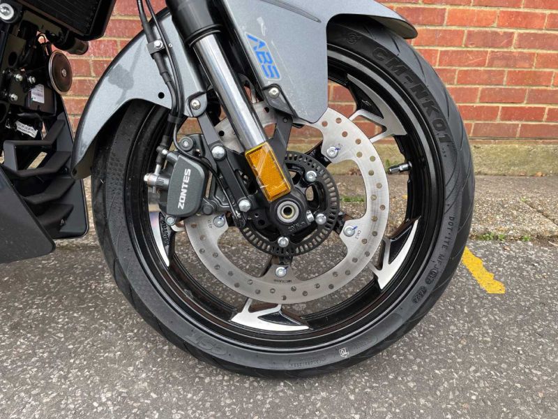 zontes ZT125-Z2