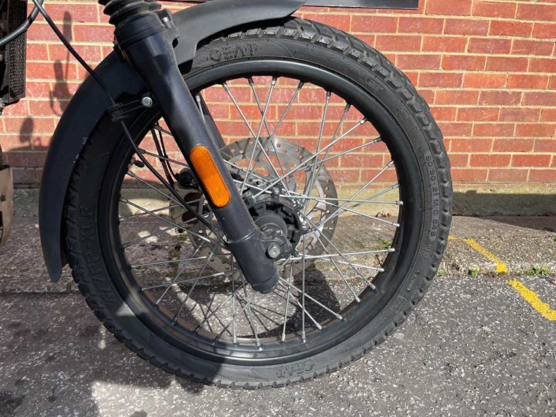 royal enfield HIMALAYAN
