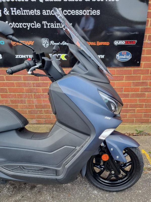 sym JOYMAX Z 300