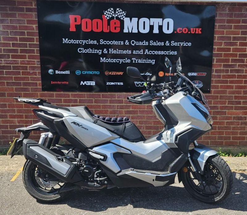 honda ADV 350