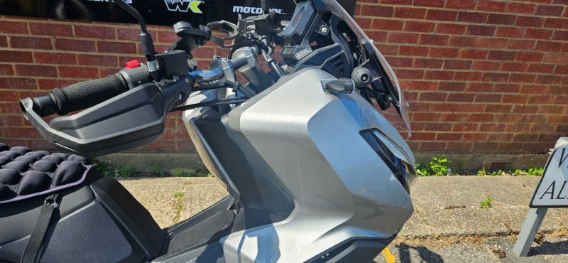 honda ADV 350