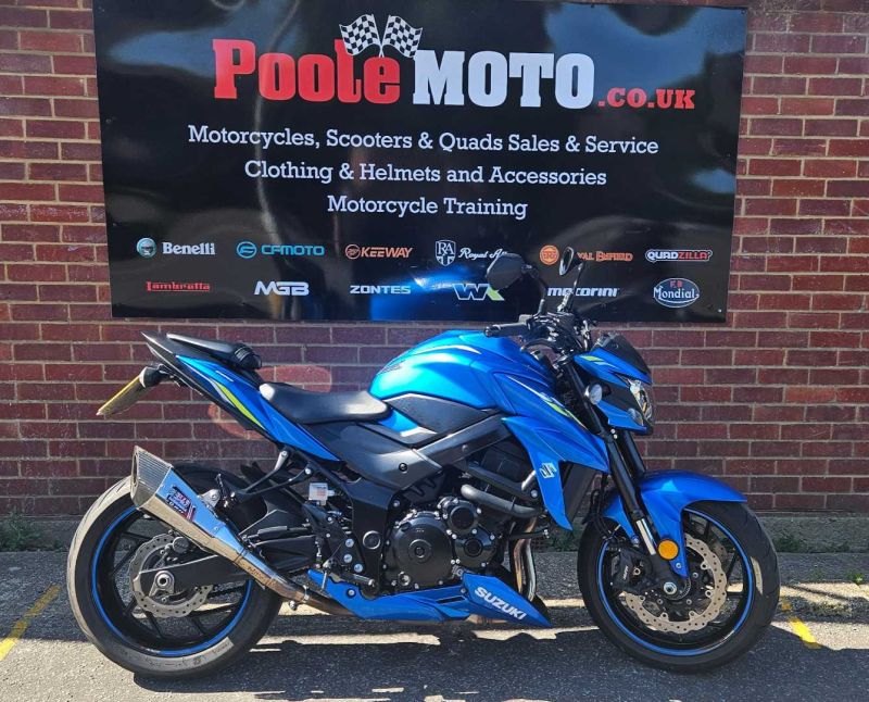 suzuki GSXS750
