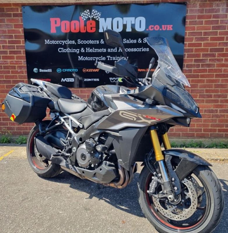 suzuki GSXS1000