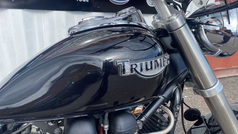 triumph SPEEDMASTER