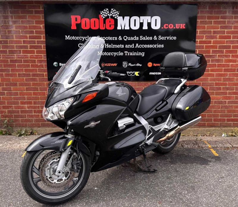 honda HONA ST1300