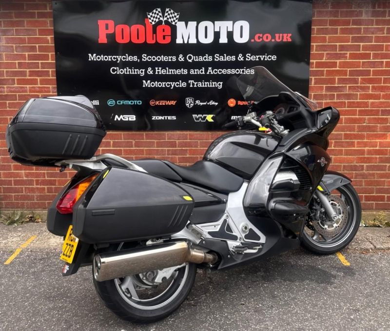 honda HONA ST1300