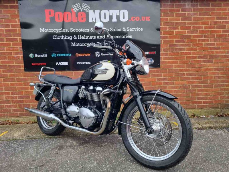 triumph T100