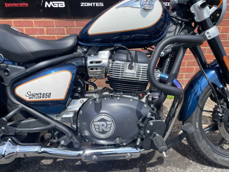 royal enfield SUPER METEOR 650 E5