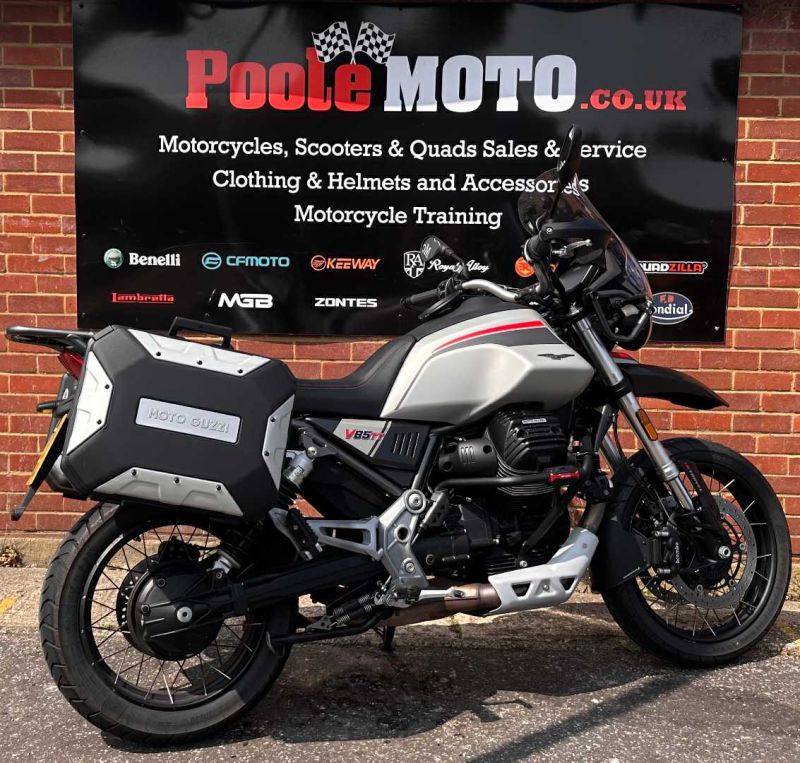 moto guzzi V85 TT TRAVEL