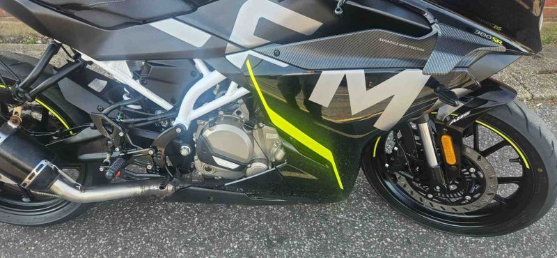 cfmoto 2wheel 300SR