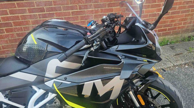 cfmoto 2wheel 300SR