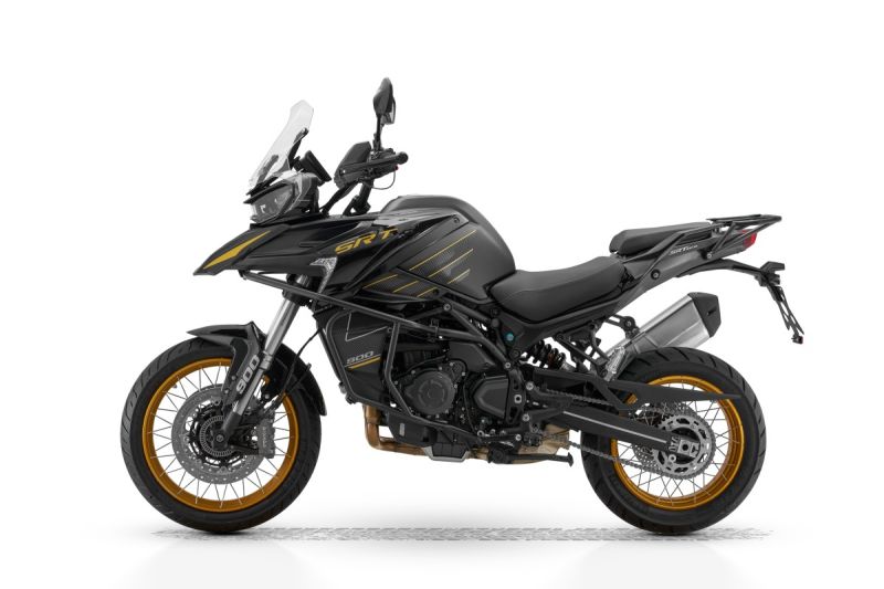qjmotor SRT 900 SX