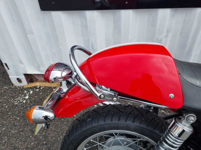 triumph THRUXTON