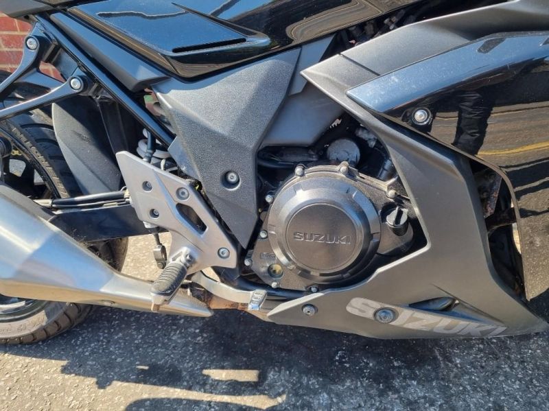 suzuki GSX250