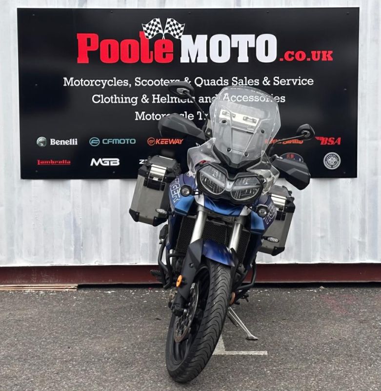 triumph TIGER 800