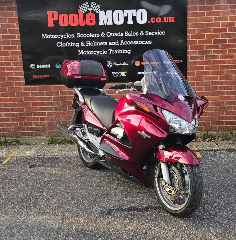 honda HONA ST1300