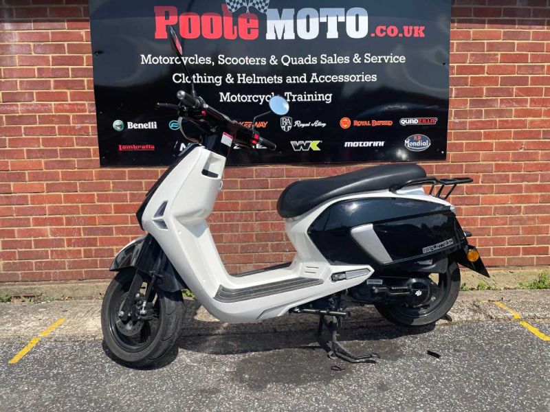 a.j.s. AJS BARLETTA 50