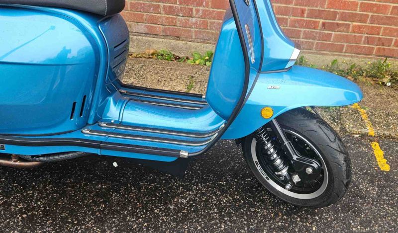 royal alloy GP300 S LC ABS  E5