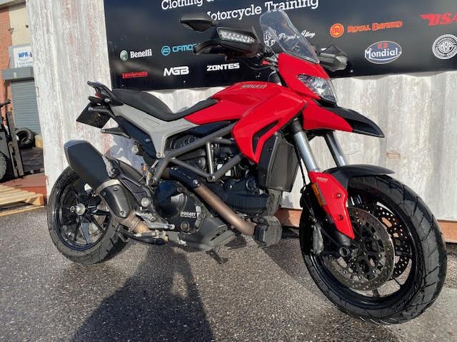 ducati HYPERSTRADA 939