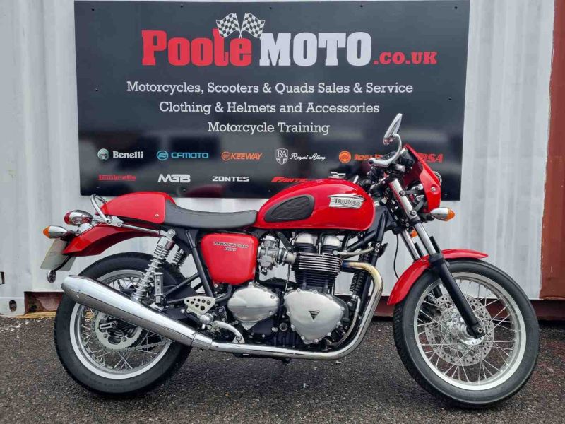 triumph THRUXTON