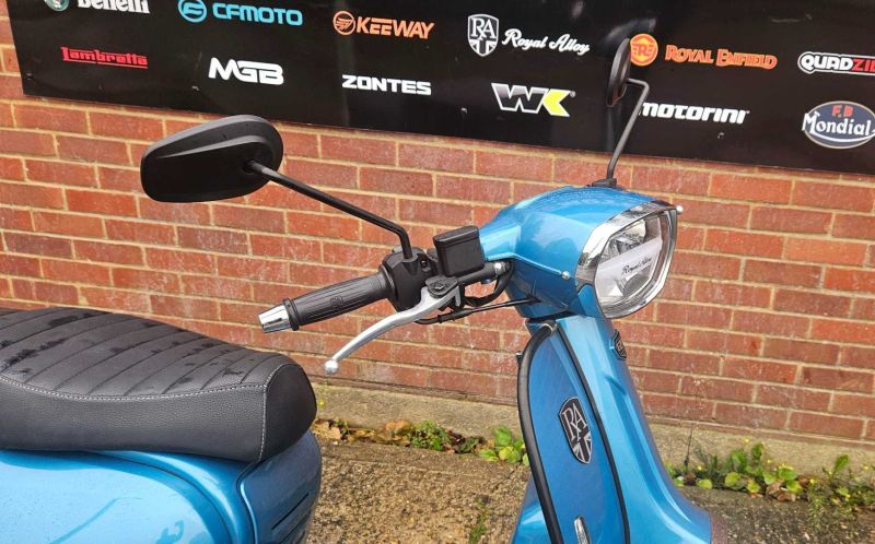 royal alloy GP300 S LC ABS  E5