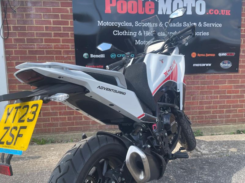 moto morini X-CAPE 650