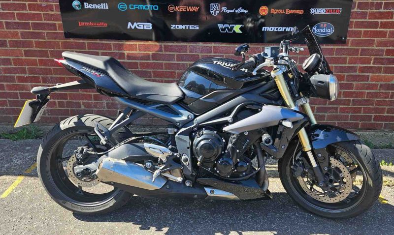 triumph TRUIMPH STREET TRIPLE