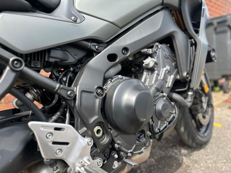 yamaha TRACER 9 GT (MTT 890D)