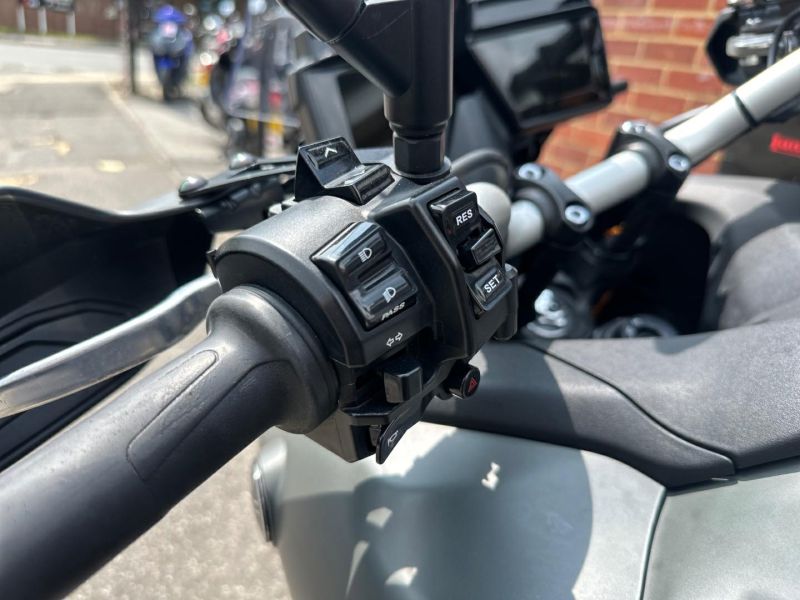 yamaha TRACER 9 GT (MTT 890D)