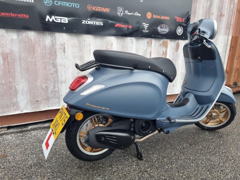piaggio VESPA PRIMAVERA 125 OFFICINA 8