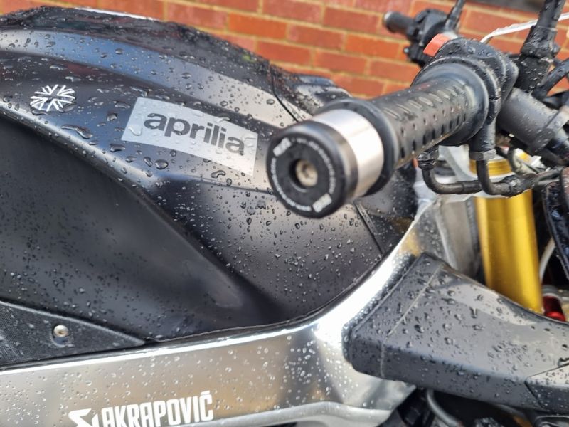 aprilia TUONO V4 APRC ABS