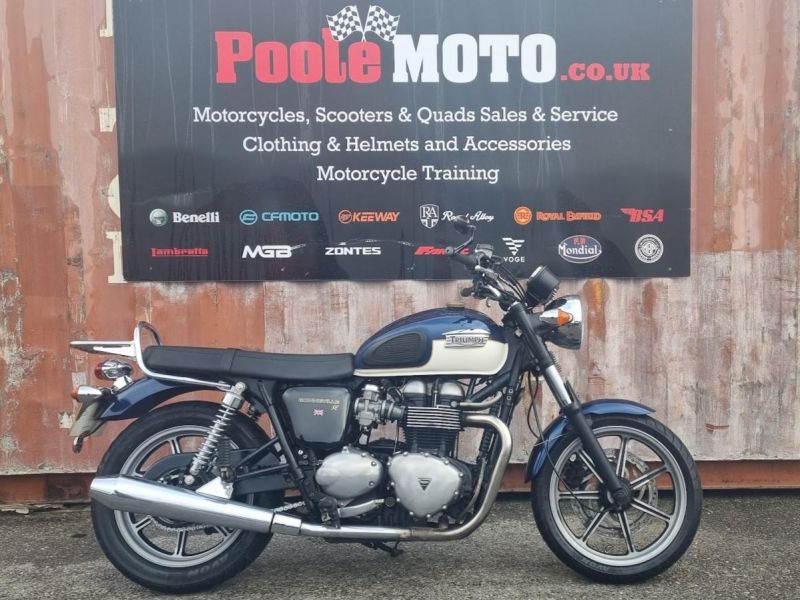 triumph BONNEVILLE