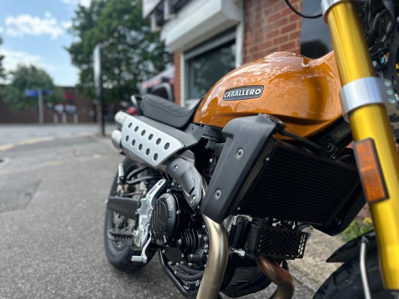 fantic motor FANTIC CABALLERO DELUXE MY25