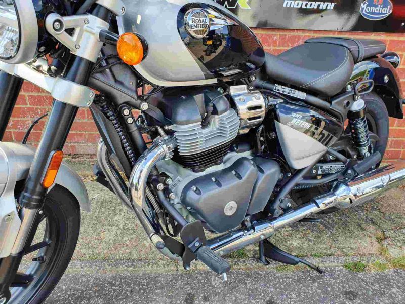 royal enfield SUPER METEOR 650 E5