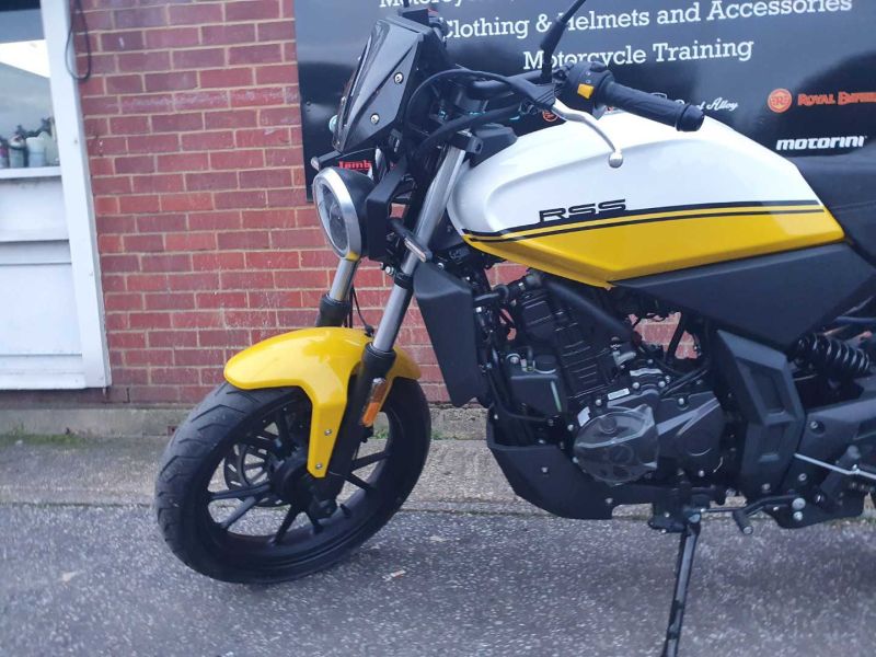 lexmoto RSS125 SCRAMBLER