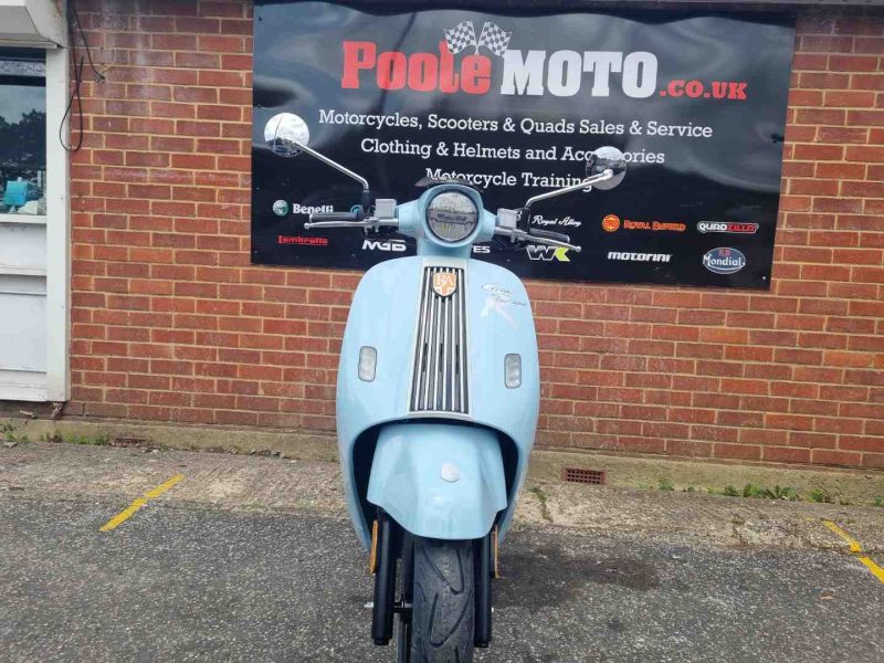 royal alloy GT2 125 ROUND LAMP