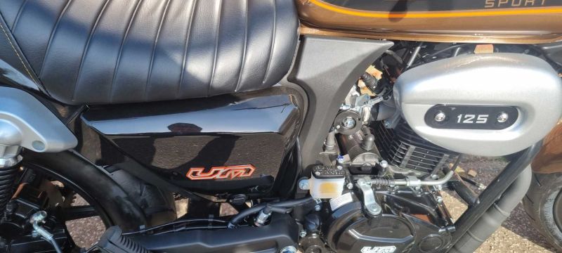 um RENEGADE SPORT 125