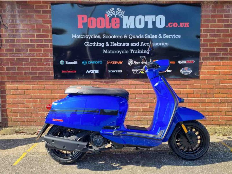 lambretta V125 SPECIAL