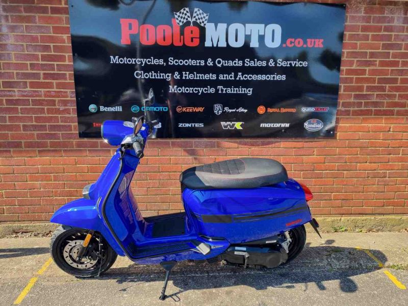 lambretta V125 SPECIAL