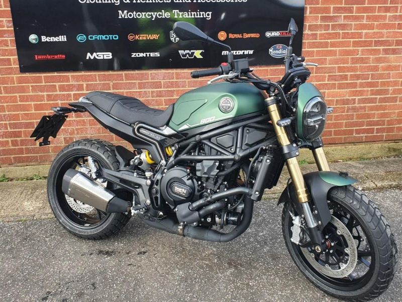 benelli LEONCINO 800