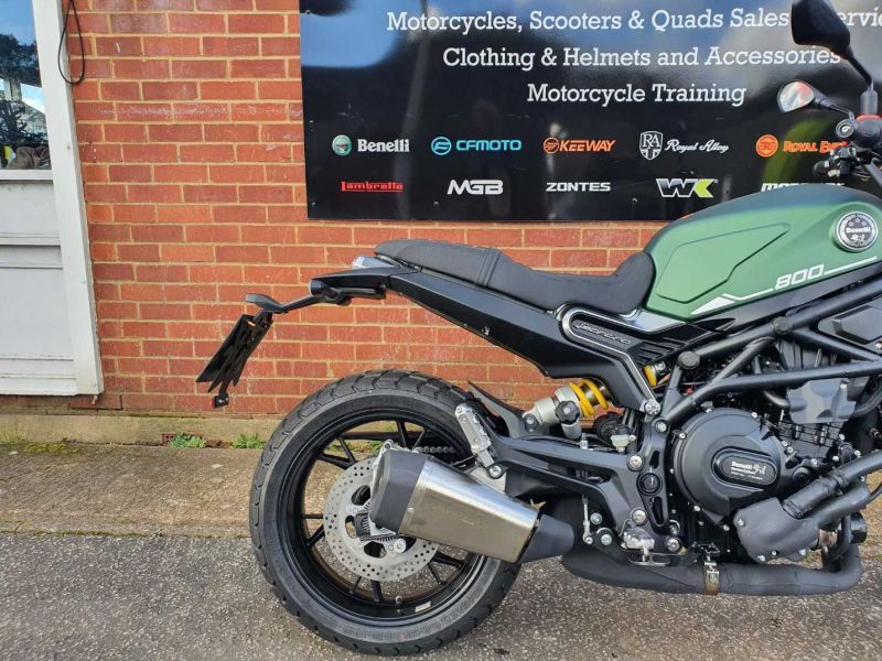 benelli LEONCINO 800