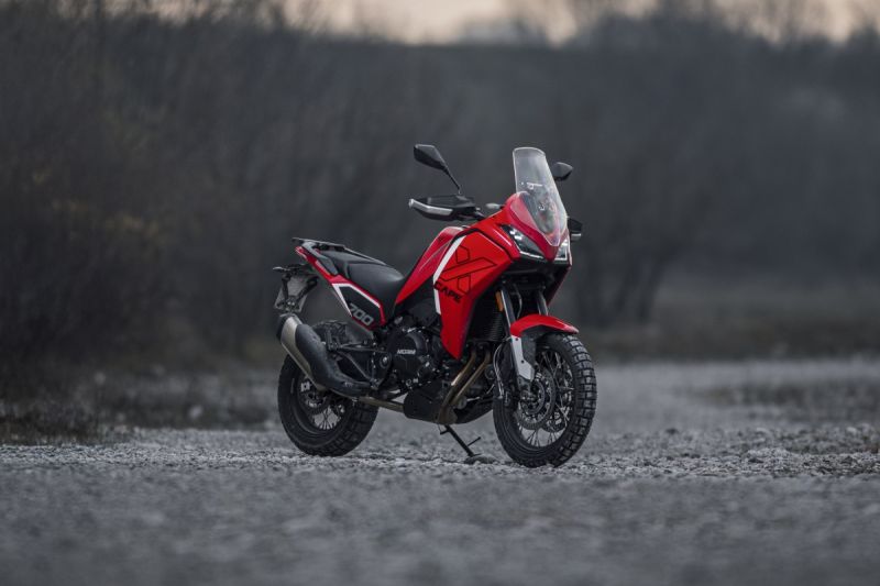 moto morini X-CAPE 700