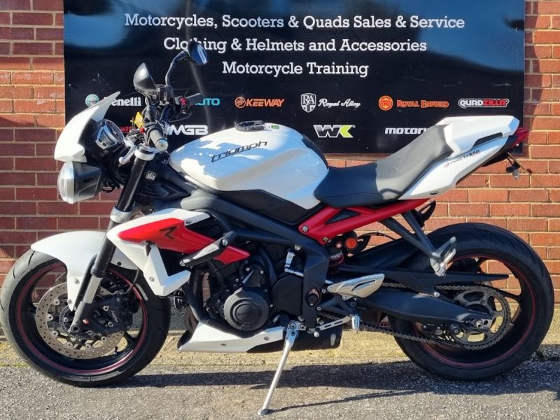 triumph STREET TRIPLE ABS