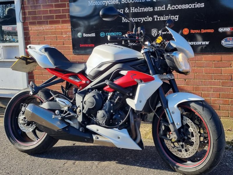 triumph STREET TRIPLE ABS