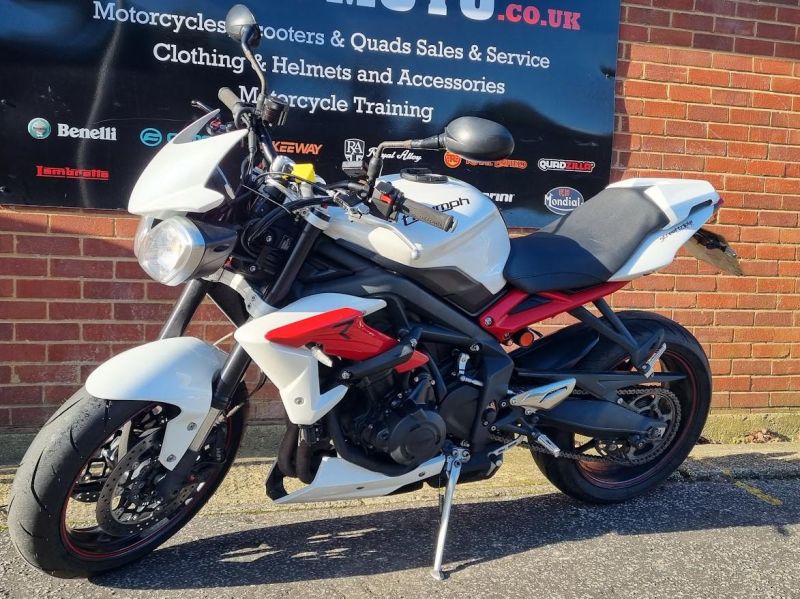 triumph STREET TRIPLE ABS